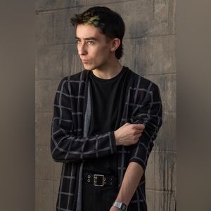 Meet your Posher, Kyler i like baggy clothes and big ahh shoes, cool hats